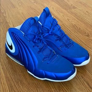 Men’s Nike sneakers